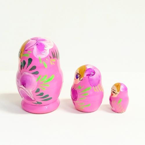 Musette / 女の子マトリョーシカ・3個型ミニ(ピンク)