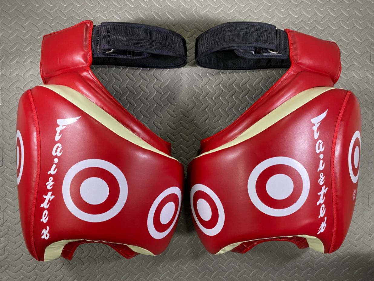 合革製FAIRTEXローキックパッド TP-3 赤 1組 新品 合革製FAIRTEX