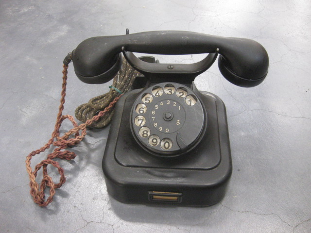 レトロ ダイヤル式電話 黒3号自動式卓上電話機