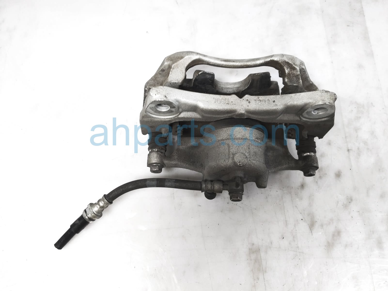 2021 Mazda Cx-30 Front Passenger Brake Caliper DGY9-33-98Z,