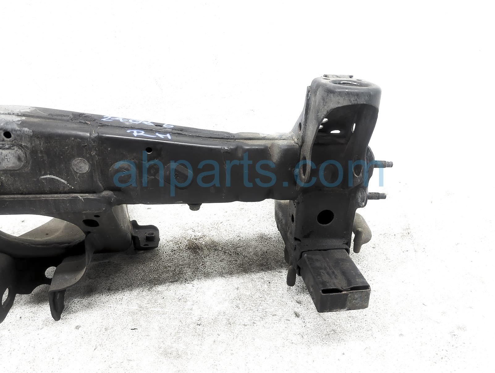 2018 Toyota Tacoma Passenger Side Frame Rails Cut - Blue 53707-04900,