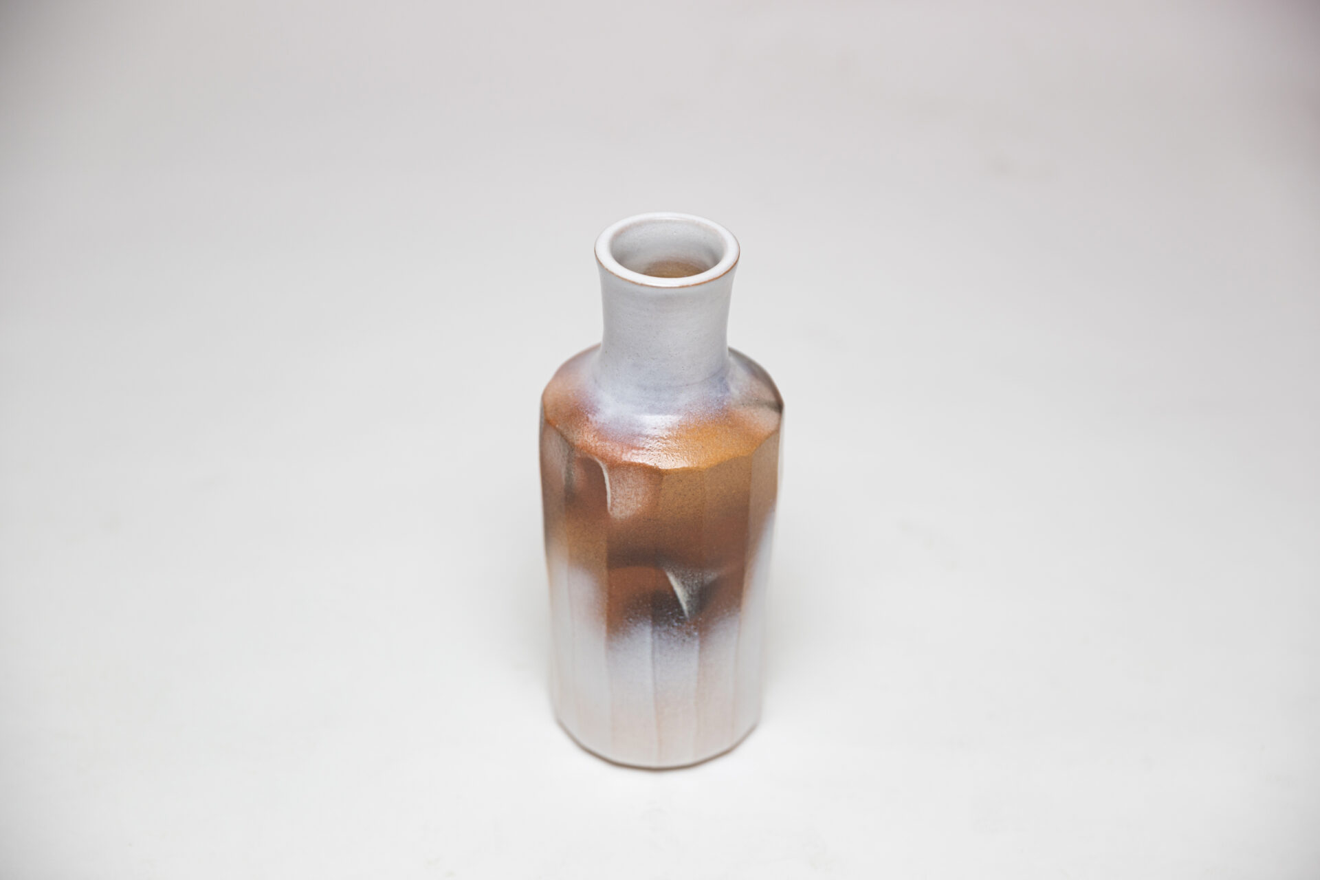 唯一無二の萩焼。作家、岡田裕が魅せる「炎彩」-artrip山口