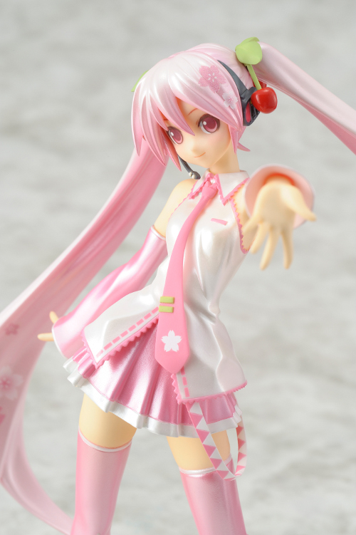お知らせ】可愛い桜ミク1/10フィギュア付きムック『フィギュアJAPAN