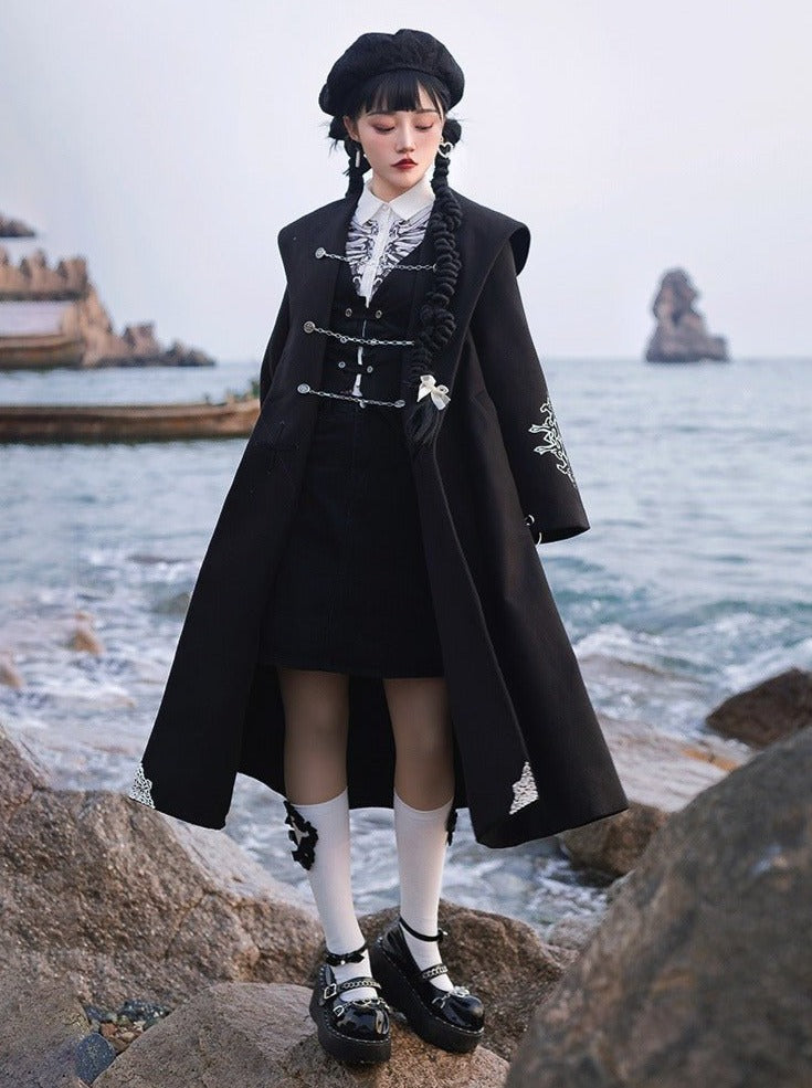 Vest + ChainstWrap withCrossRingLongCapeCoat + Corset – Belchic