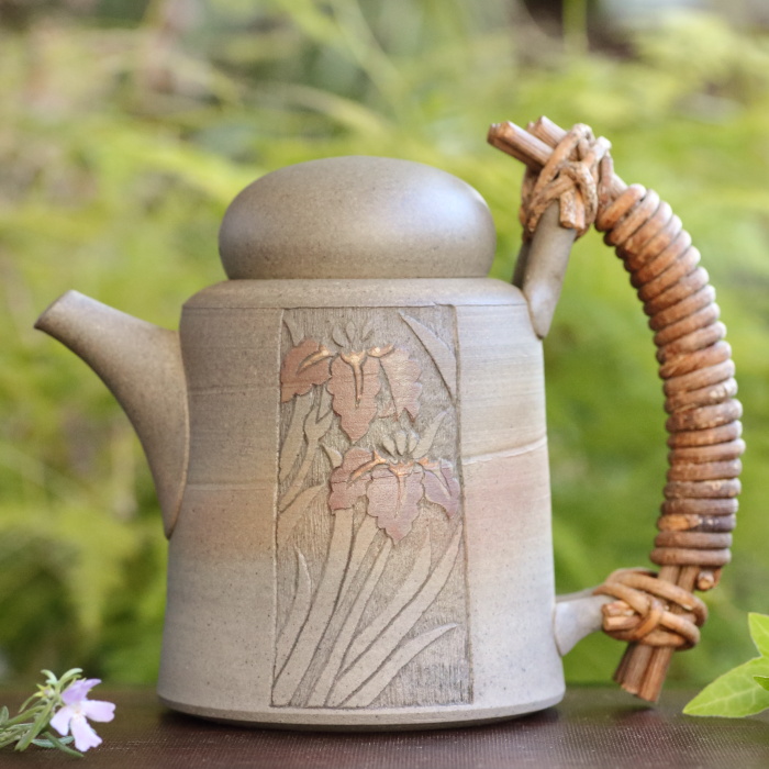 伊藤成二 甚秋陶苑 彫入り蔓手ティーポット 大容量満500ml 常滑焼急須