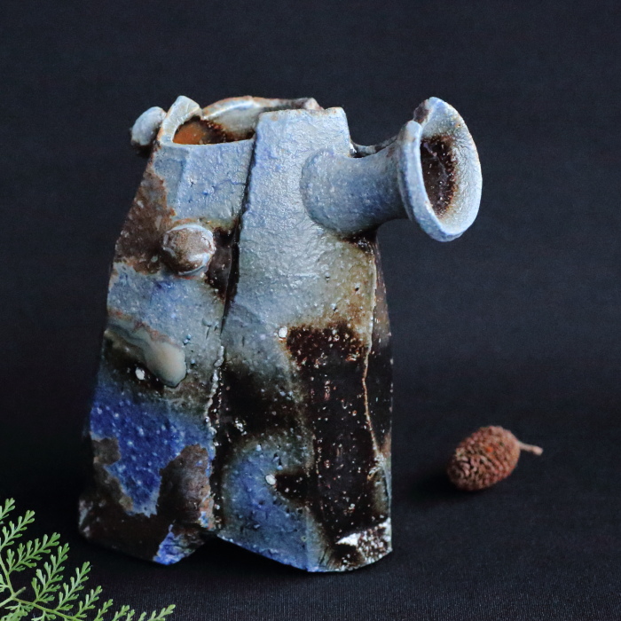 大岩智之 黒片口 備前焼酒器 穴窯焼成 作家もの酒注ぎ 満容量310ml 桐箱