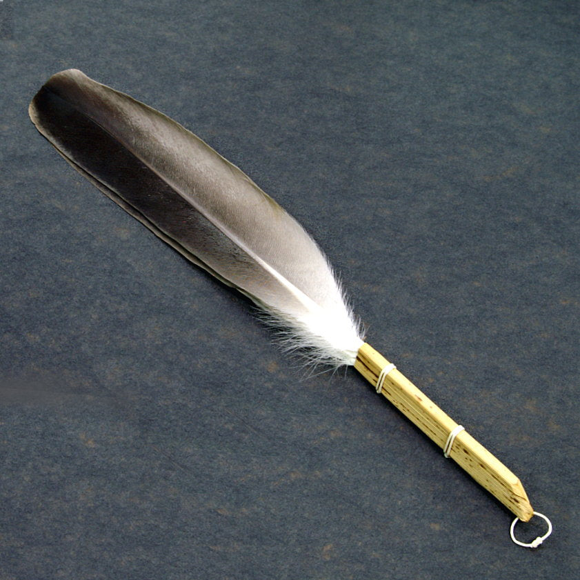 羽箒 玄鶴（くろづる） – 茶炭俱楽部