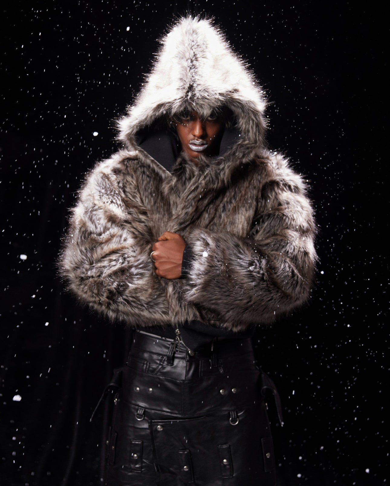 CZ FAUX FUR REVERSIBLE CROPPED JACKET ( BEIGE ) – COZY WORLDWIDE