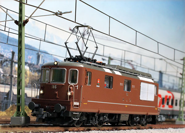 ROCOの機関車 Re4/4 185入線しました: ホビーばんざい