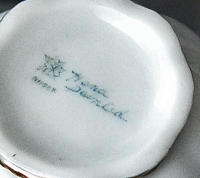 オールドノリタケ メープルリーフ期のアンティークカップ。: 団塊の