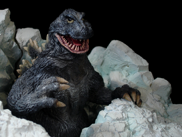 酒井ゆうじ造形工房】 1/250 キンゴジ出現 完成品