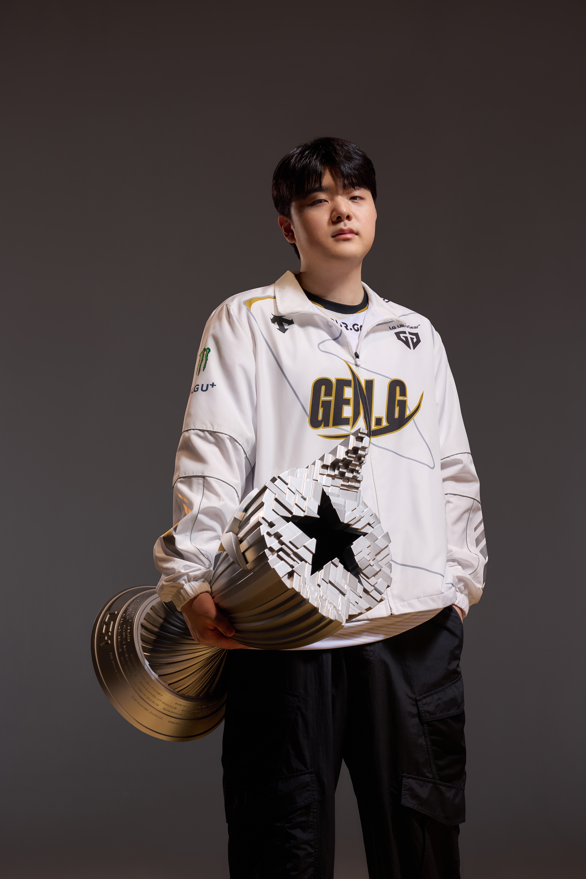 Gen.G X DESCENTE 2024 WORLDS Official Player Jacket
