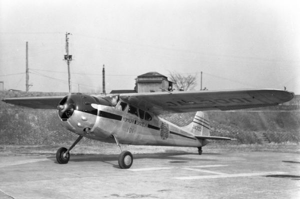 戦前 航空機型土鈴神風(超珍品)「 TOKYOーLONDON 記録飛行」趣味の会