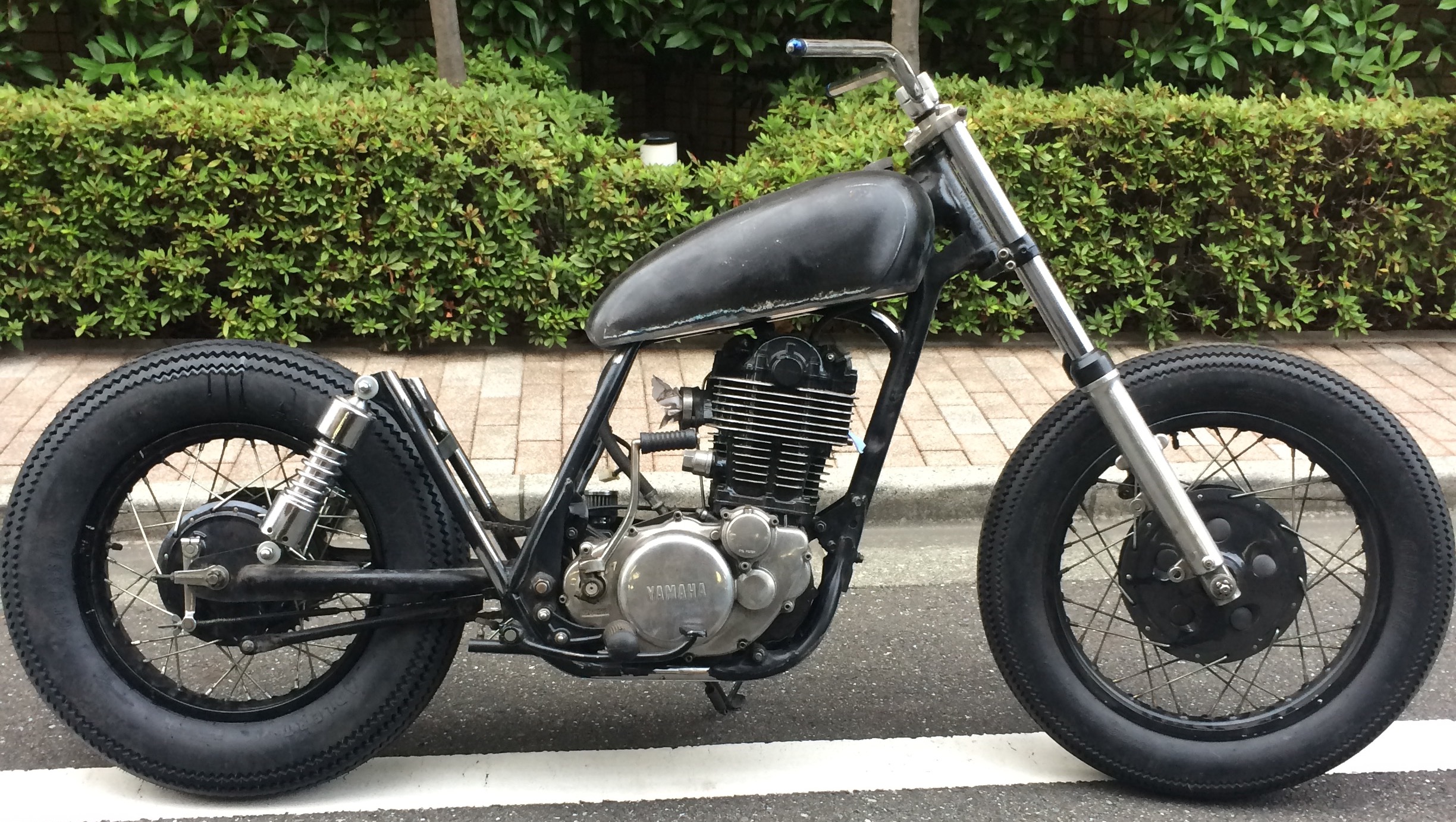 SR400用 ナロータンク