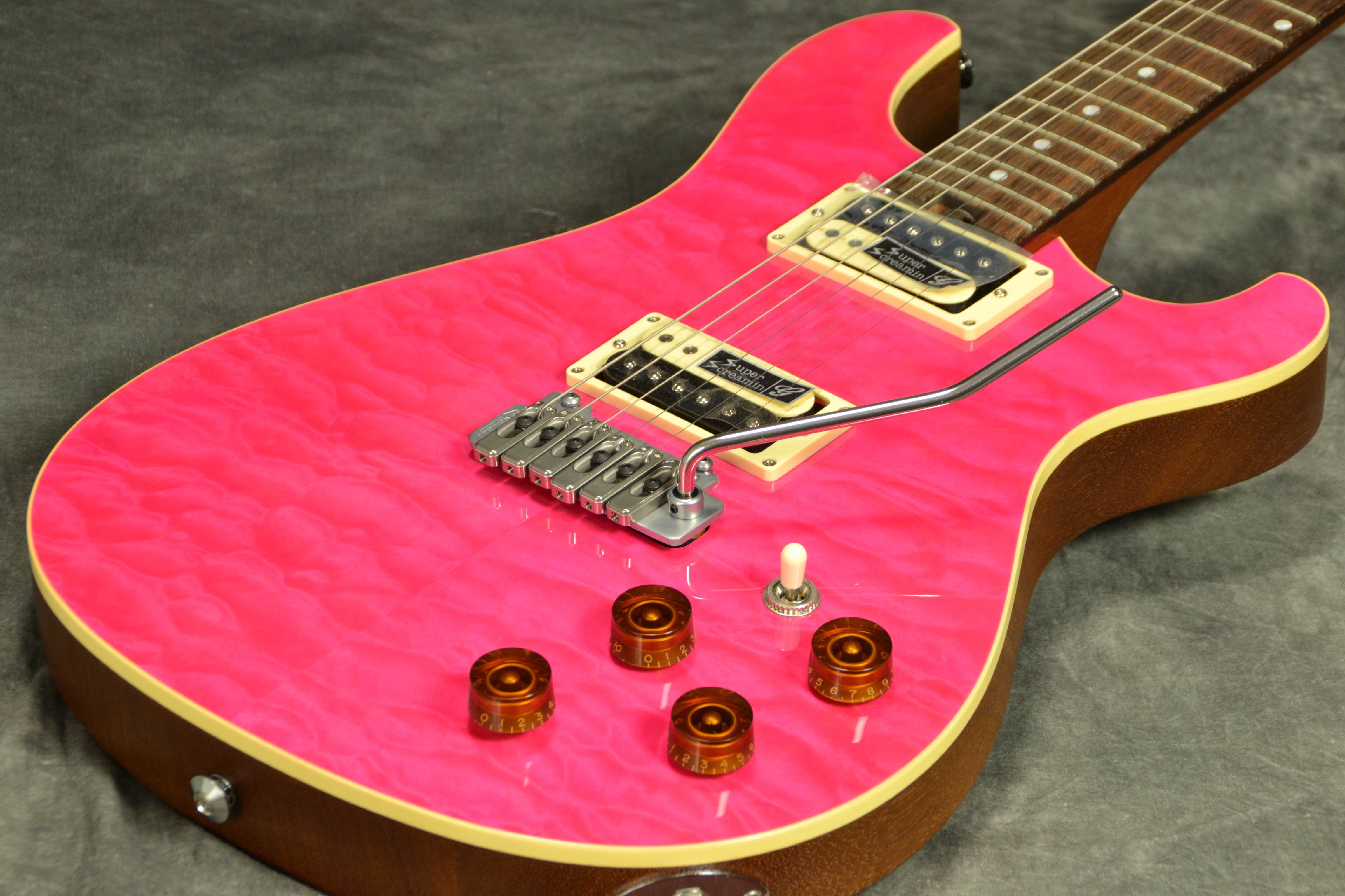 GRECO EW-88 Translucent Pink （TPK）超特価品のご紹介でございます