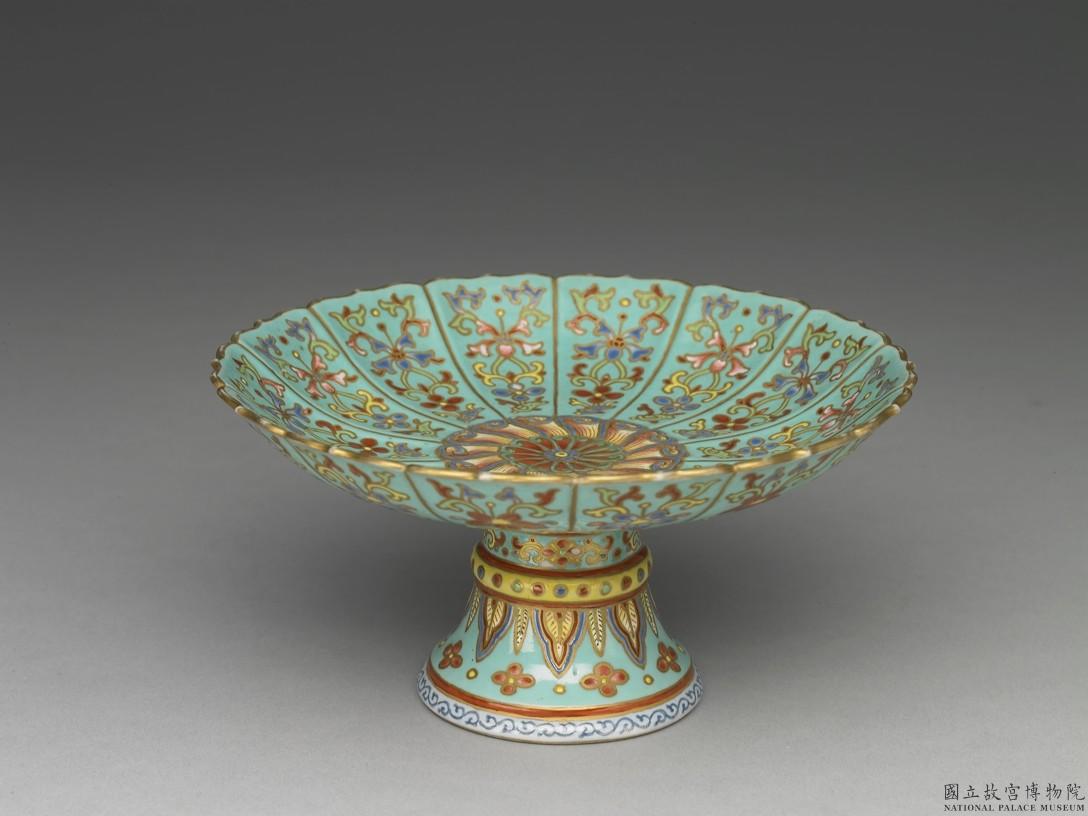 中国 大清乾隆年製銘 粉彩花卉胡蝶紋扁瓶 送料込み0316 中国 大清乾隆