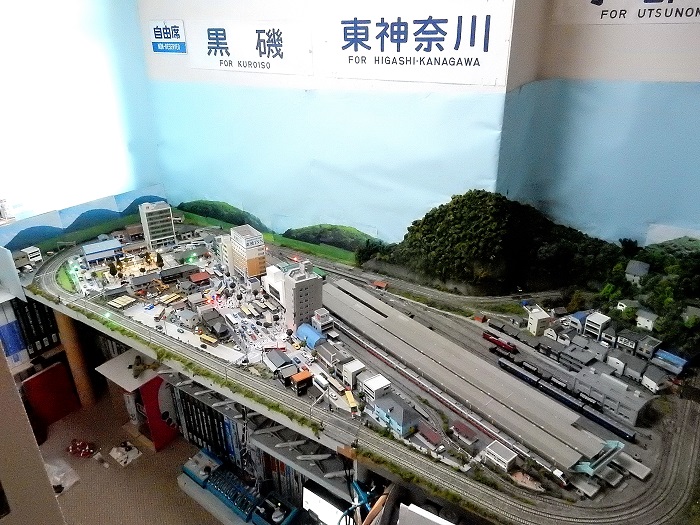 Nゲージ ジオラマ KATO 高架線路 トミックス 神社 コンビナート お寺 N