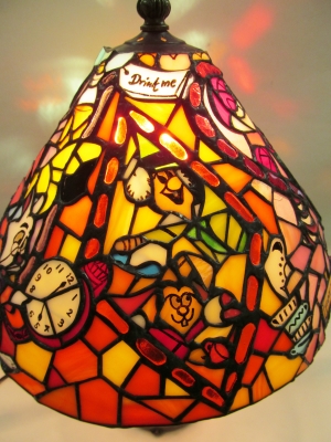 ディズニー 不思議の国のアリス ランプ2 Sさん ステンドグラス教室