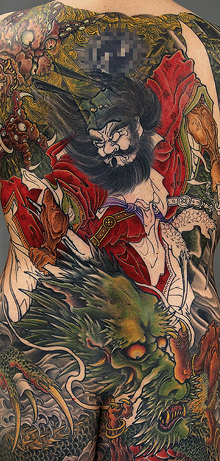 型彫根付 鍾馗鬼退治 在銘 型彫根付 鍾馗鬼退治 在銘 鬼鍾馗牙彫根付