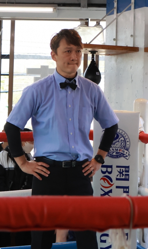 未使用 ライバル社 ロマチェンコ トレーナー M 【公式通販】