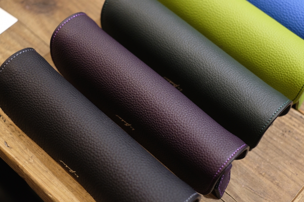 ルボナー デブペンケース シュランケンカーフ バイオレット Le Bonheur