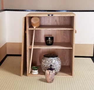 茶道のお稽古 vol.71 旅箪笥 濃茶点前 | 季節を愛でる