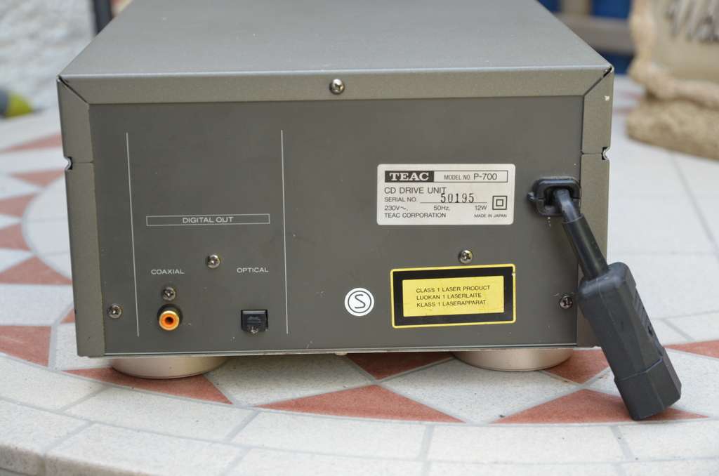 その他 TEAC CD DRIVE UNIT P-700 Esoteric P-700 CD Drive Unit