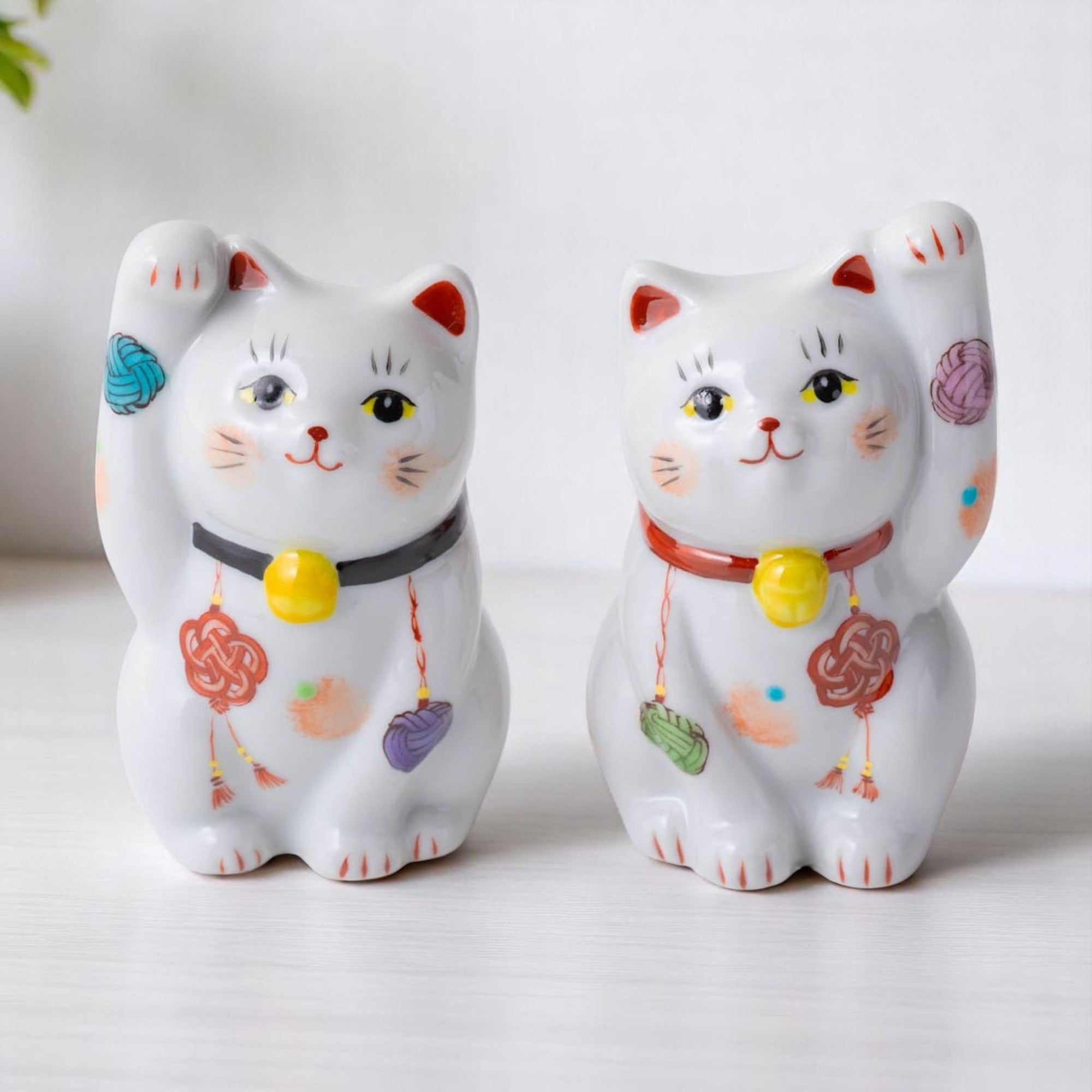 九谷焼 猫置物 招き猫