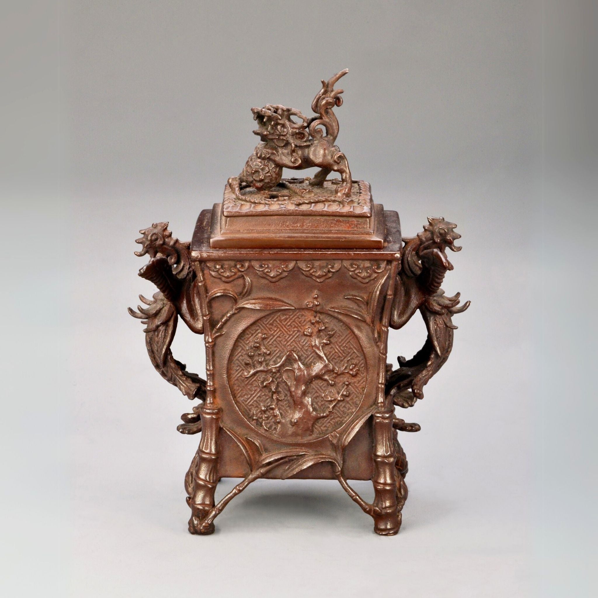 銅器 浮彫二仙香薫炉 手提げ暖手炉 香炉 香道具 装飾品 工芸品 置物