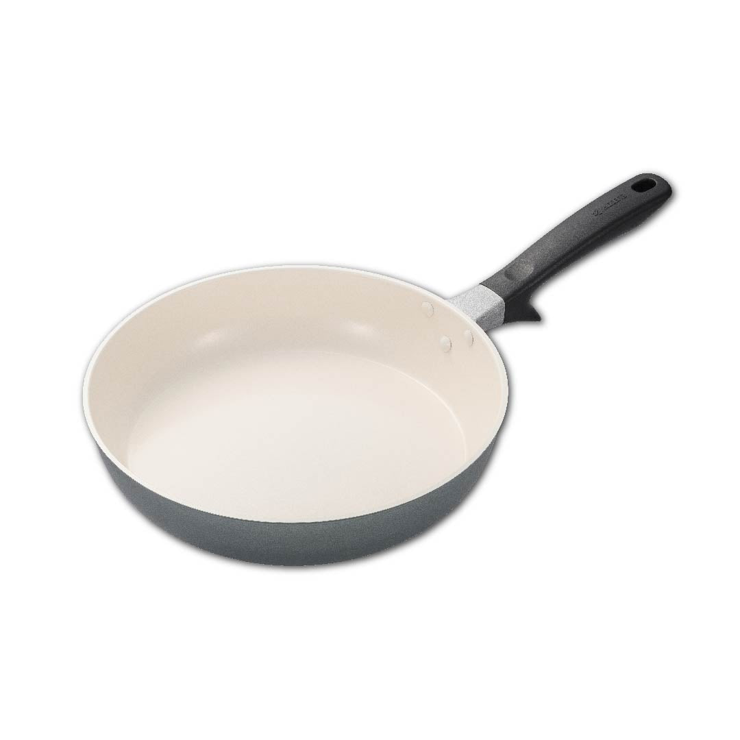 京セラ セラブリッド フライパン 28cm（ガス火専用） – 京セラキッチン