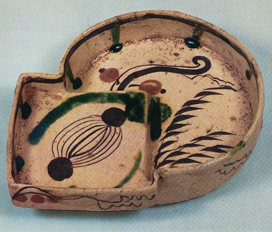 中国明時代茶色陶器 中型 彫刻模様 壷