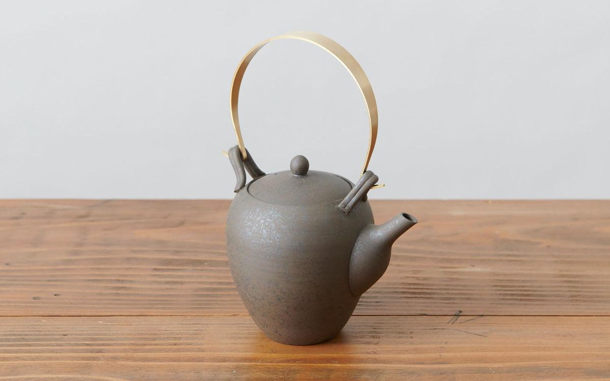 真鍮の弦つき急須 焼締め – PINT_MN