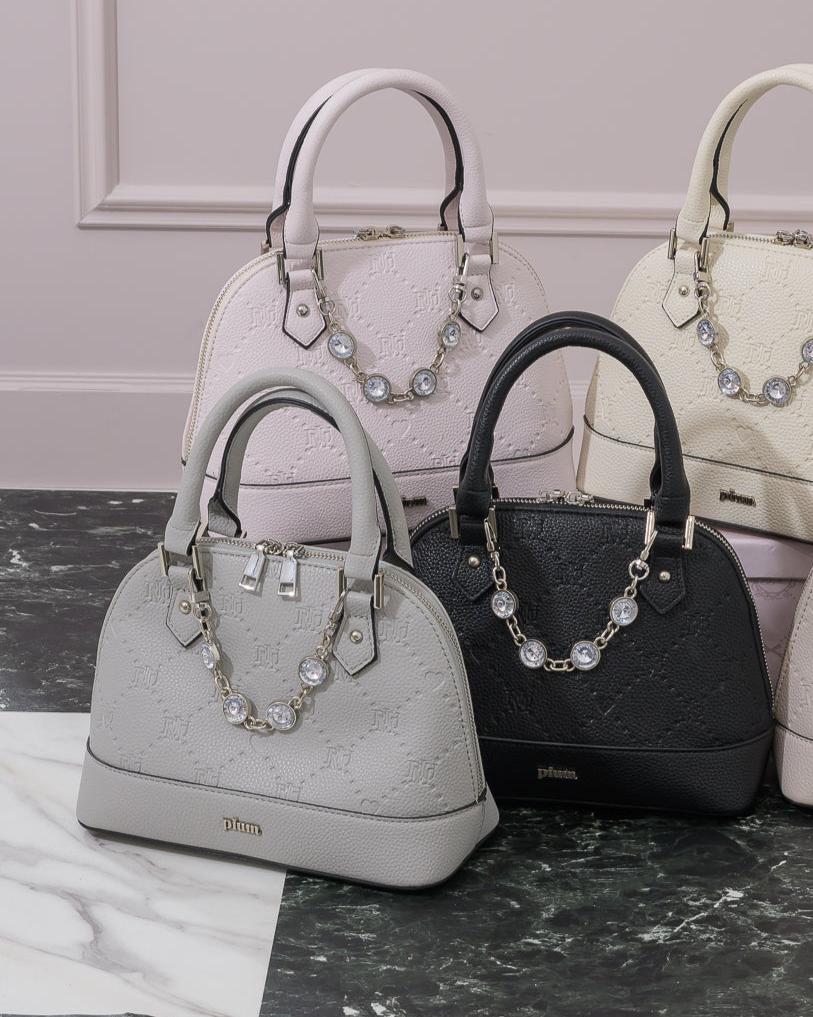 ビジューチェーン付き piumハートファーバッグ ビジューロゴハート型