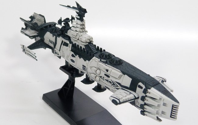 メカコレ カラクルム級戦闘艦 メーザー提督艦 塗装済 完成品 バンダイ
