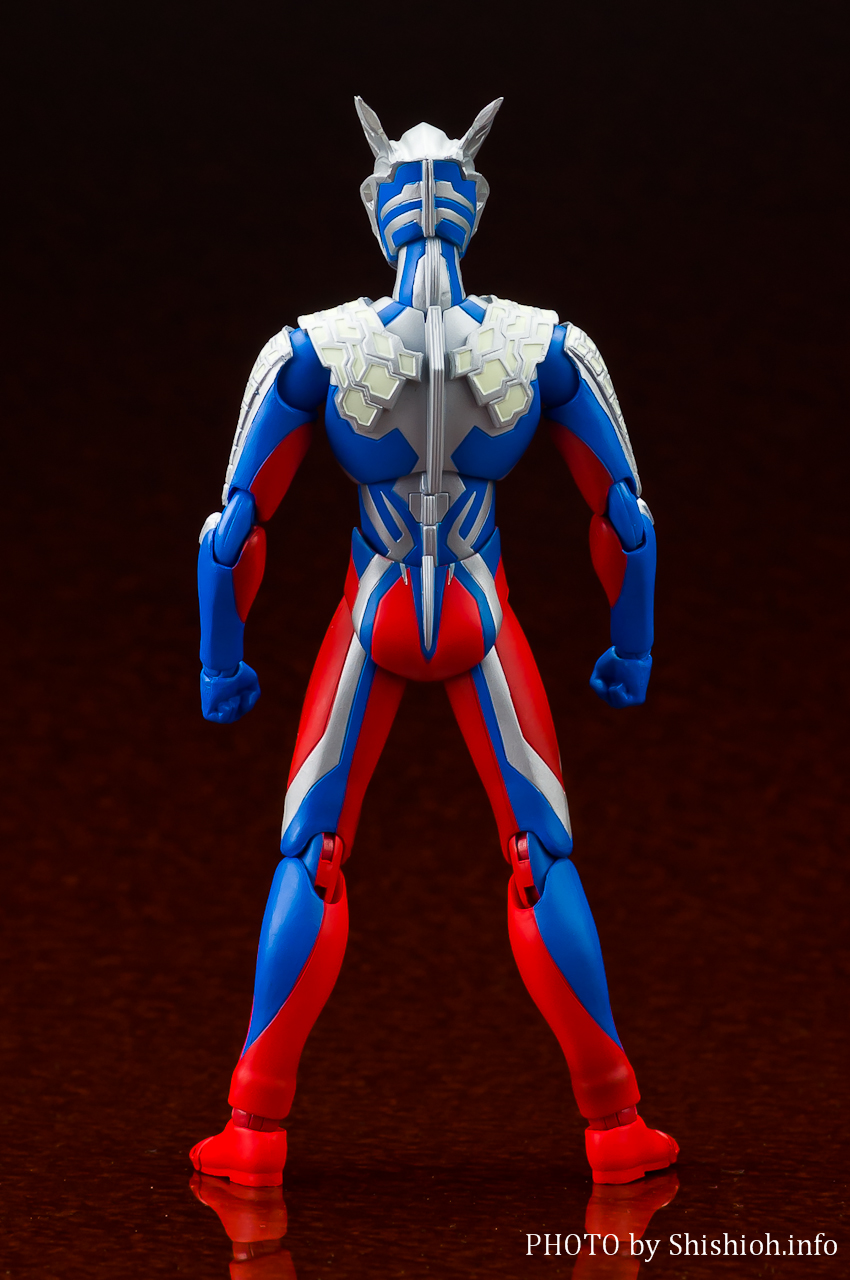 レビュー】 バンダイ ULTRA-ACT ウルトラマンゼロ [ 大怪獣バトル