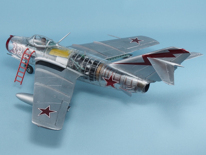タミヤ ミコヤン-グレビッチ MiG-15bis クリアエディション