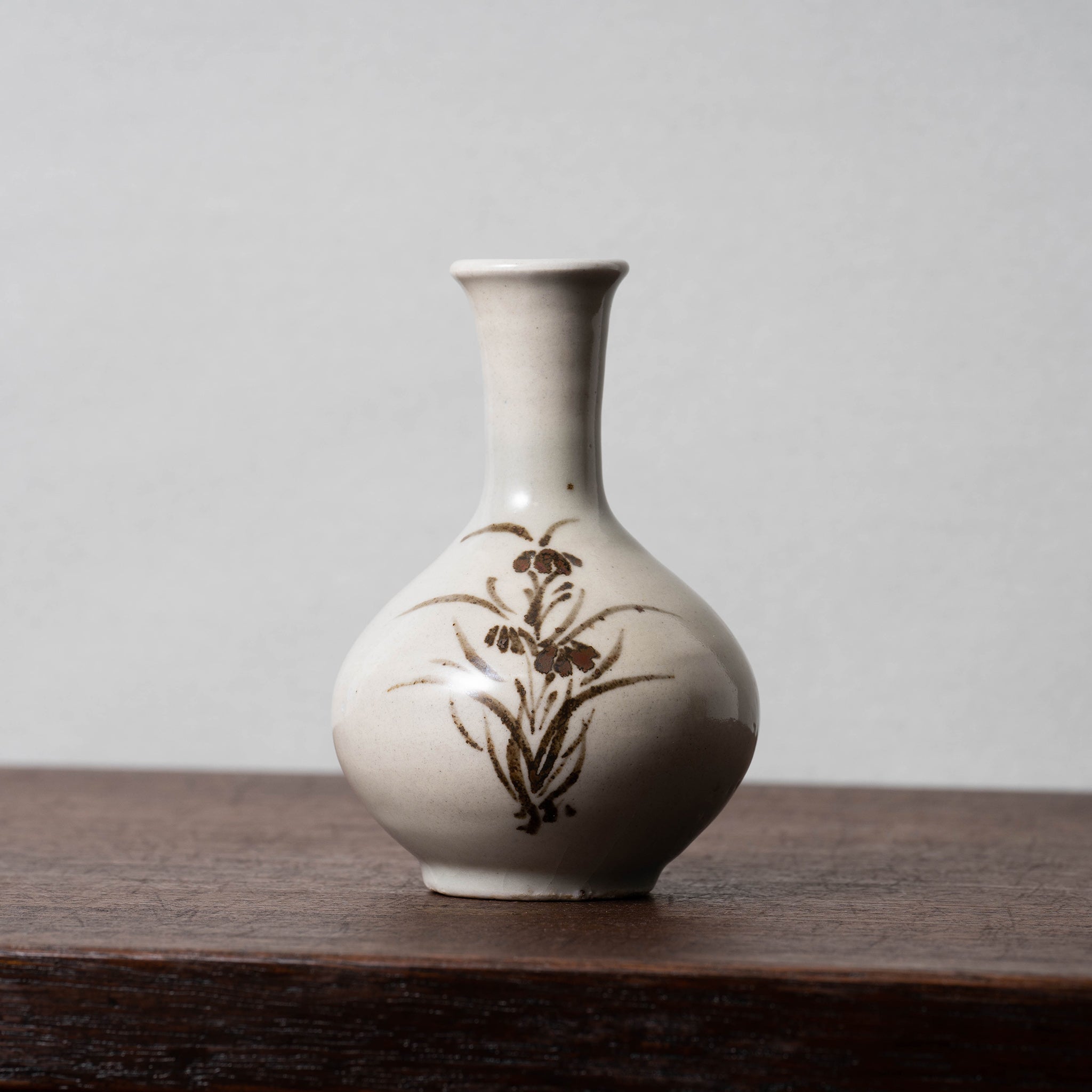 李朝? 不死鳥染付白磁茶碗 古美術 李朝? 不死鳥染付白磁茶碗