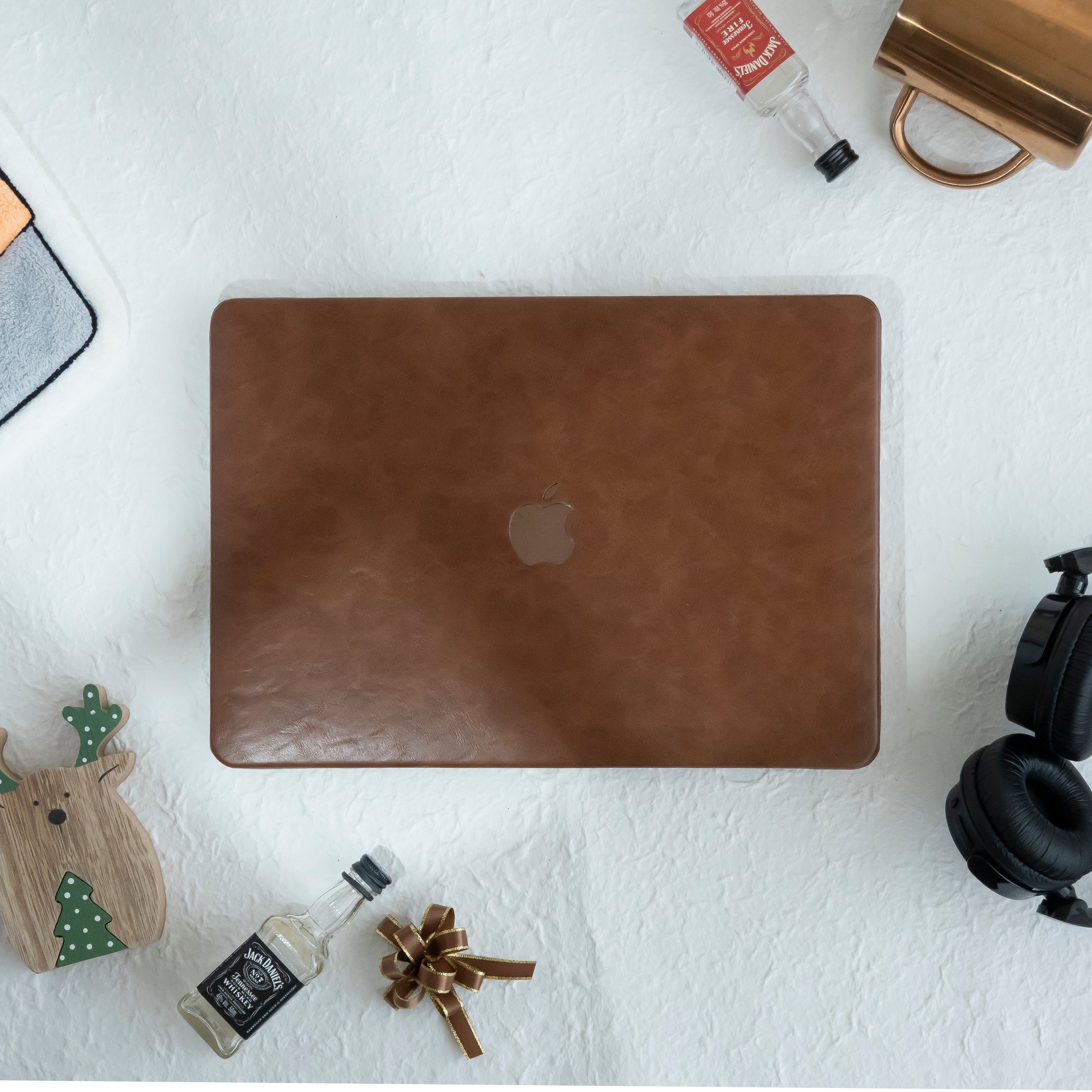 Leather Series Classic Leather Mac Case – This is us 2018