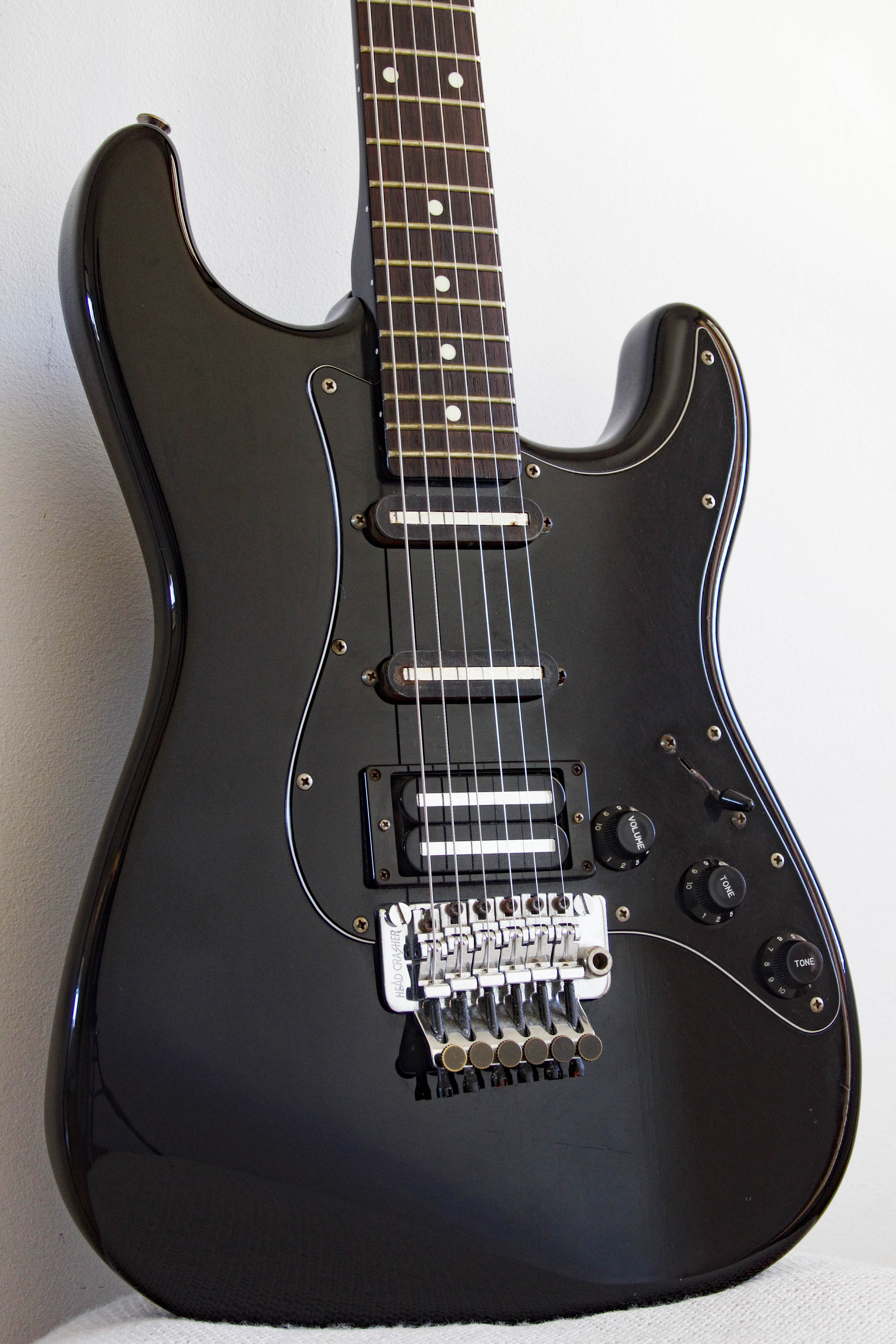 限界値下】Fernandes THE FANCTION FST‐65スケルトン FERNANDES FST-65