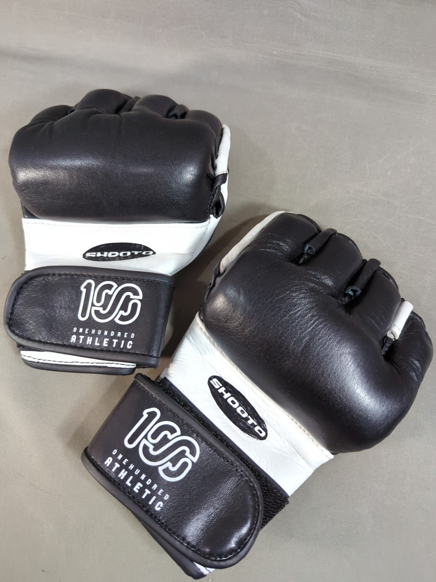 ISAMI×100Athletic 100A SHOOTO GLOVES オープンフィンガーグローブ