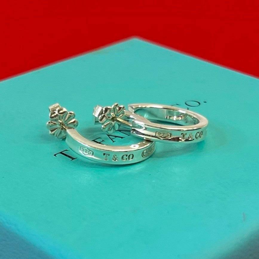 TIFFANY&Co. ティファニー 1837 フープ ピアス – Trip