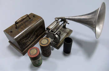 蝋管蓄音機 | 玉川大学教育博物館 館蔵資料（デジタルアーカイブ）