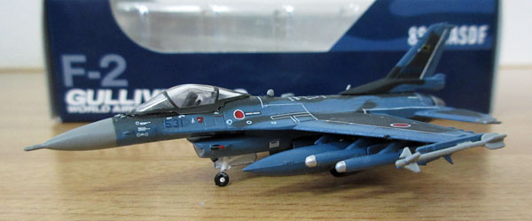 GULLIVER200 F-2 戦闘機モデル 8SQ JASDF 1/200 ガリバー F-2A 3SQ