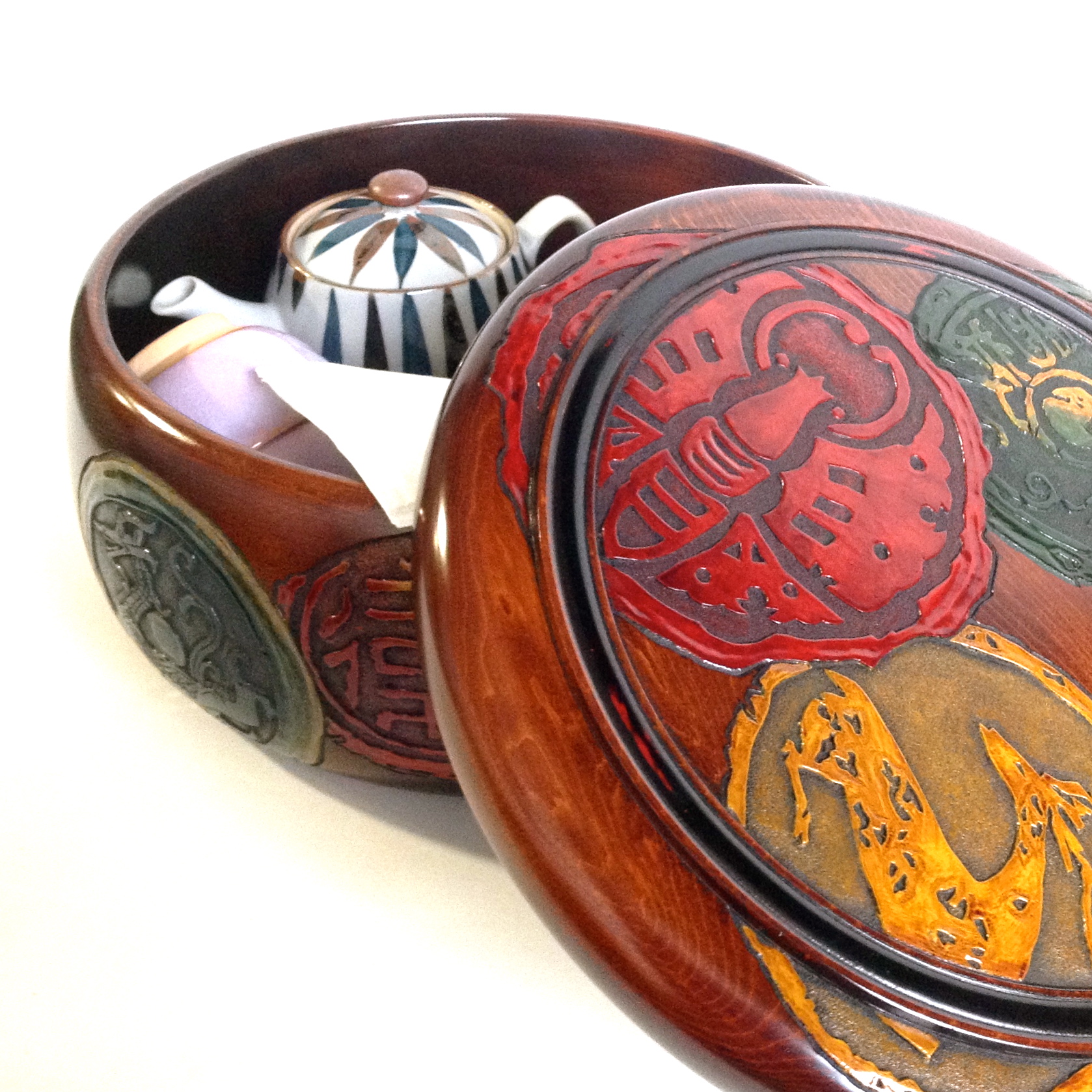 茶櫃 ｜ 岡山特産 烏城彫（うじょうぼり）～日本の手づくり漆器～