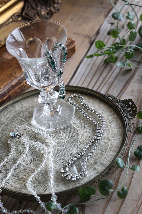 フランスアンティーク 希少ノルマンディレースのリボンハンドルトレイ