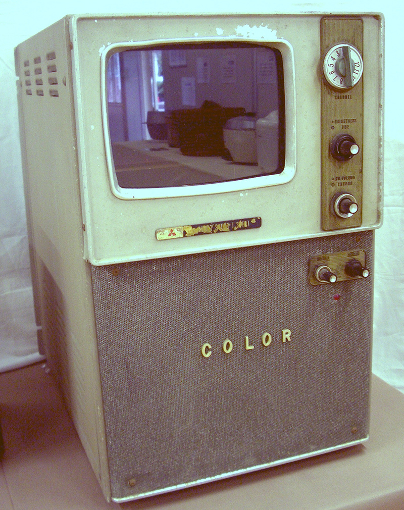 カラーテレビ診断機 TVT-9000