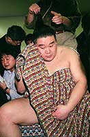 写真特集1 引退・横綱若乃花