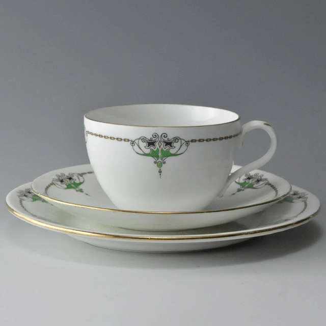 トリオ | イギリスアンティーク家具Caurses au Antiques