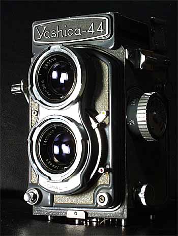15/42-18◇ YASHICA 44 ヤシカ 二眼レフ カメラ Yashinon 1:3.5 f=60mm