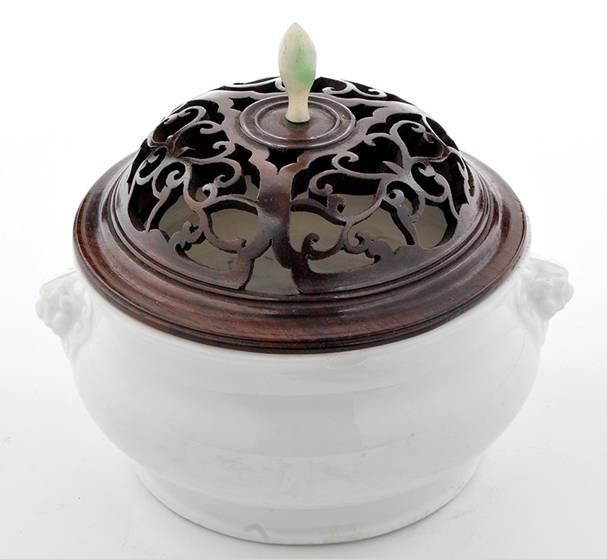 清時代 氷裂梅花紋染付花入 花生 時代物 清時代 氷裂梅花紋染付花入